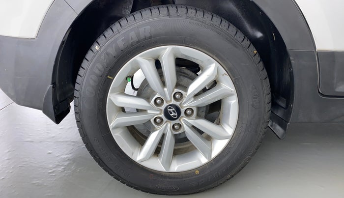 2015 Hyundai Creta 1.6 SX PLUS PETROL, Petrol, Manual, 69,619 km, Right Rear Wheel