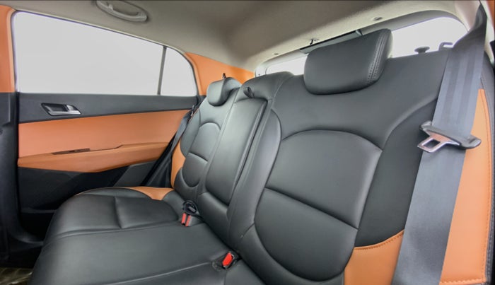 2015 Hyundai Creta 1.6 SX PLUS PETROL, Petrol, Manual, 69,619 km, Right Side Rear Door Cabin