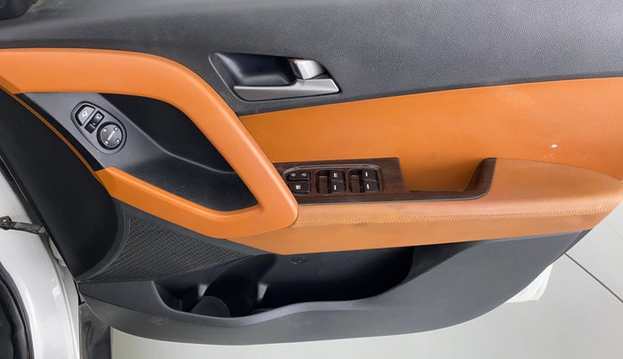 2015 Hyundai Creta 1.6 SX PLUS PETROL, Petrol, Manual, 69,619 km, Driver Side Door Panels Control