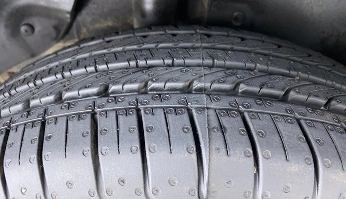 2015 Hyundai Creta 1.6 SX PLUS PETROL, Petrol, Manual, 69,619 km, Right Rear Tyre Tread