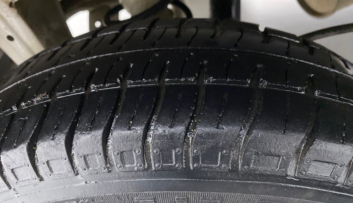 2016 Maruti Alto 800 LXI, Petrol, Manual, 45,650 km, Right Rear Tyre Tread