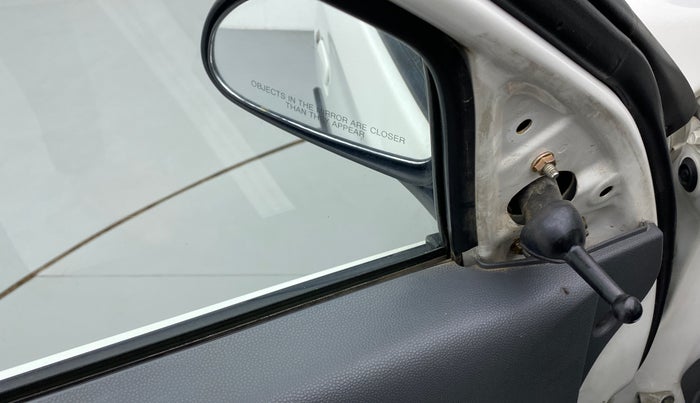 2016 Maruti Alto 800 LXI, Petrol, Manual, 45,650 km, Left rear-view mirror - Cover has minor damage