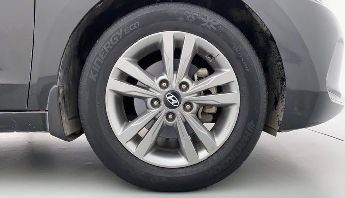 2017 Hyundai New Elantra 2.0 SX (O) AT, Petrol, Automatic, 51,668 km, Right Front Wheel