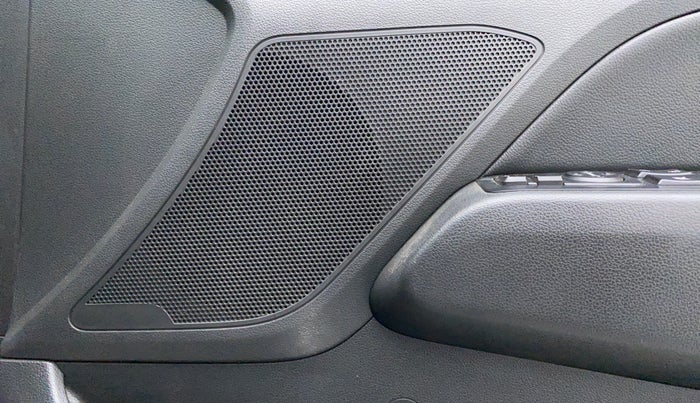 2017 Hyundai New Elantra 2.0 SX (O) AT, Petrol, Automatic, 51,668 km, Speaker
