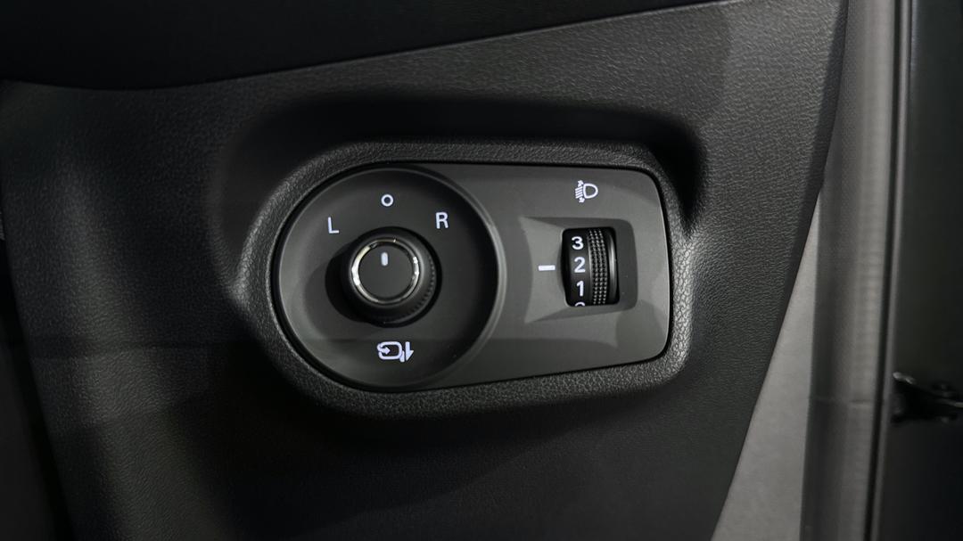 2025 MG Mg3 Excite, Automatic, 4352 km, Utility Switches/Buttons