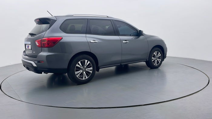 NISSAN PATHFINDER-Right Back Diagonal (45- Degree) View