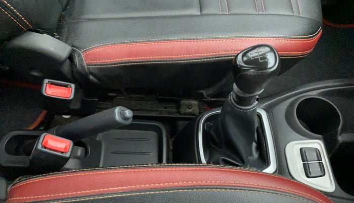 2018 Datsun Redi Go 1.0 LIMITED EDITION, Petrol, Manual, 54,922 km, Gear Lever