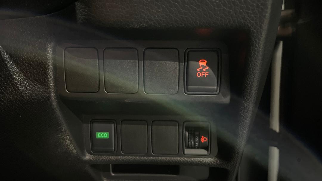 2018 Nissan X-trail St (4WD), Automatic, 68769 km, Utility Switches/Buttons