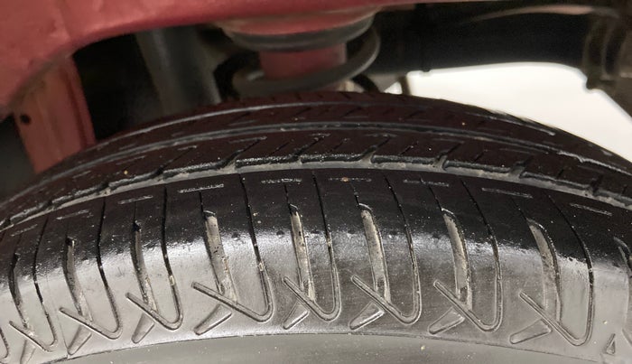 2018 Maruti Alto 800 LXI, Petrol, Manual, 37,034 km, Left Rear Tyre Tread