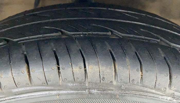 2017 Maruti Alto 800 VXI, Petrol, Manual, 51,892 km, Right Front Tyre Tread