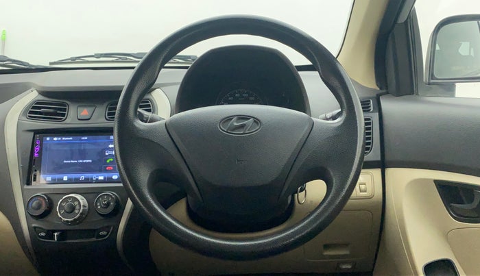 2015 Hyundai Eon ERA PLUS, Petrol, Manual, 36,143 km, Steering Wheel Close Up