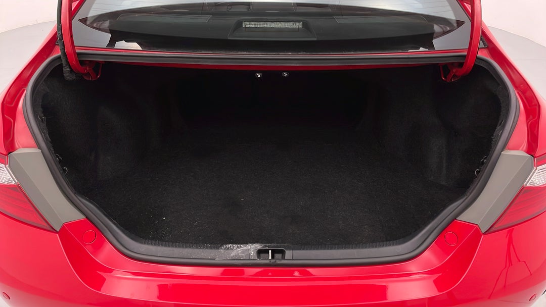 2017 Toyota Camry Atara Sl, Automatic, 109904 km, Boot Inside View