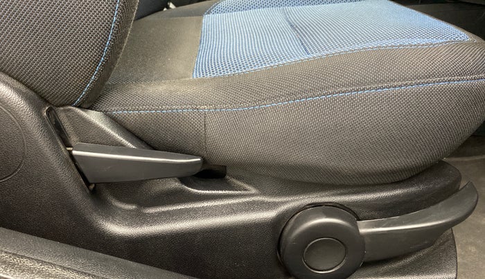 2015 Ford Figo 1.4 TITANIUM DURATORQ, Diesel, Manual, 29,932 km, Driver Side Adjustment Panel