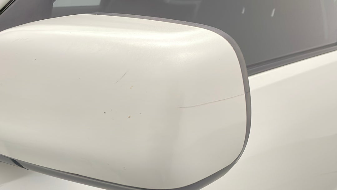 Side Mirrors Housing LHS Scratch