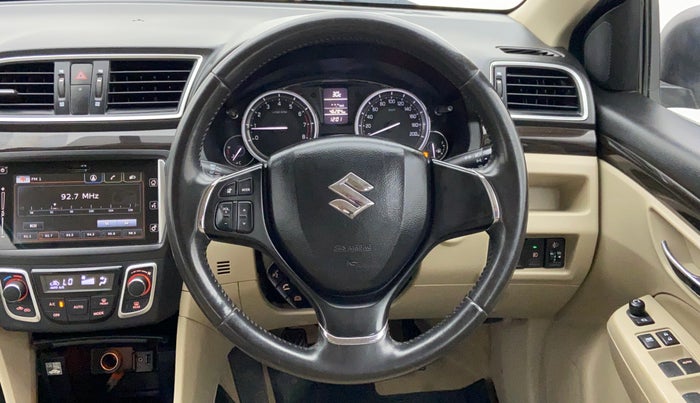 2016 Maruti Ciaz ZXI PLUS, Petrol, Manual, 46,296 km, Steering Wheel Close Up