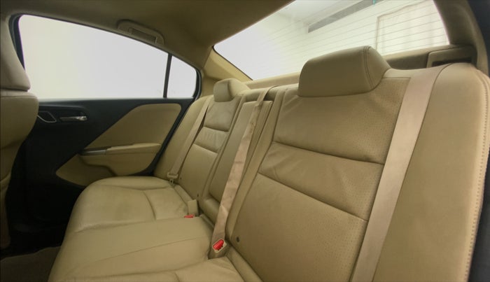 2017 Honda City 1.5L I-VTEC VX CVT, Petrol, Automatic, 29,131 km, Right Side Rear Door Cabin