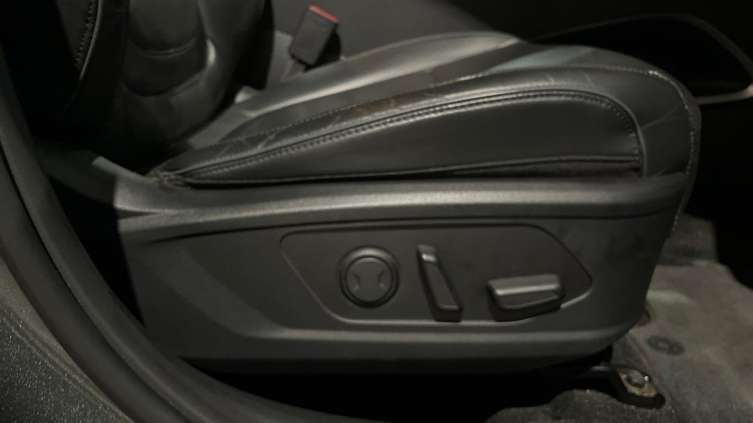 2022 Hyundai Tucson Elite (AWD), Automatic, 54183 km, Drivers Side Adjustment Panel