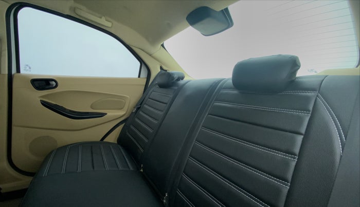 2016 Ford Figo Aspire 1.2 TREND PETROL, Petrol, Manual, 46,815 km, Right Side Door Cabin View