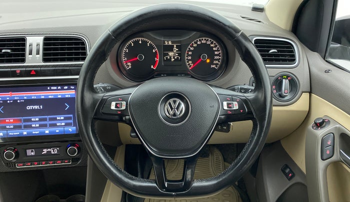 2015 Volkswagen Vento HIGHLINE PETROL, Petrol, Manual, 49,005 km, Steering Wheel Close Up