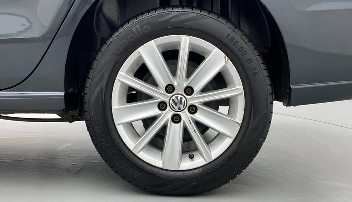 2015 Volkswagen Vento HIGHLINE PETROL, Petrol, Manual, 49,005 km, Left Rear Wheel