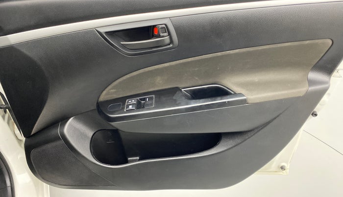 2015 Maruti Swift LXI OPT, Petrol, Manual, 10,990 km, Driver Side Door Panels Control
