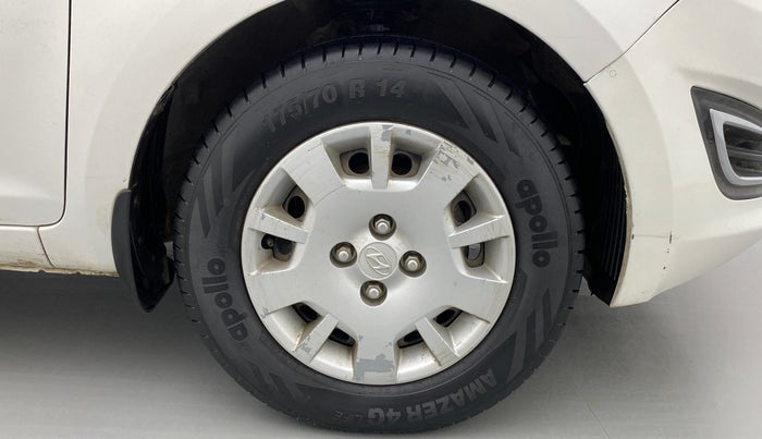 2012 Hyundai i20 MAGNA (O) 1.2, Petrol, Manual, 70,470 km, Right Front Wheel