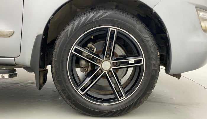 2018 Toyota Innova Crysta 2.4 VX 7 STR, Diesel, Manual, 47,723 km, Right Front Wheel
