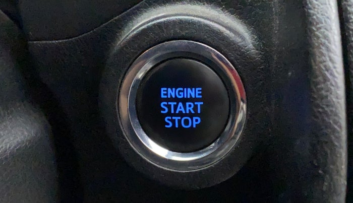 2018 Toyota Innova Crysta 2.4 VX 7 STR, Diesel, Manual, 47,723 km, Keyless Start/ Stop Button