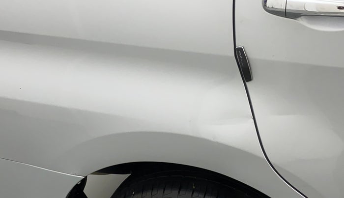 2018 Toyota Innova Crysta 2.4 VX 7 STR, Diesel, Manual, 47,723 km, Right quarter panel - Slightly dented