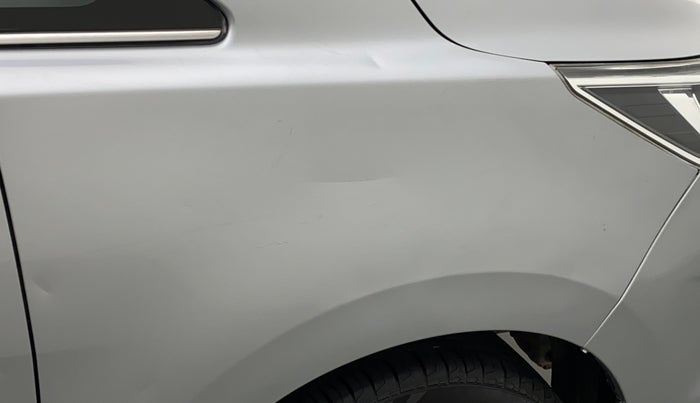 2018 Toyota Innova Crysta 2.4 VX 7 STR, Diesel, Manual, 47,723 km, Right fender - Slightly dented
