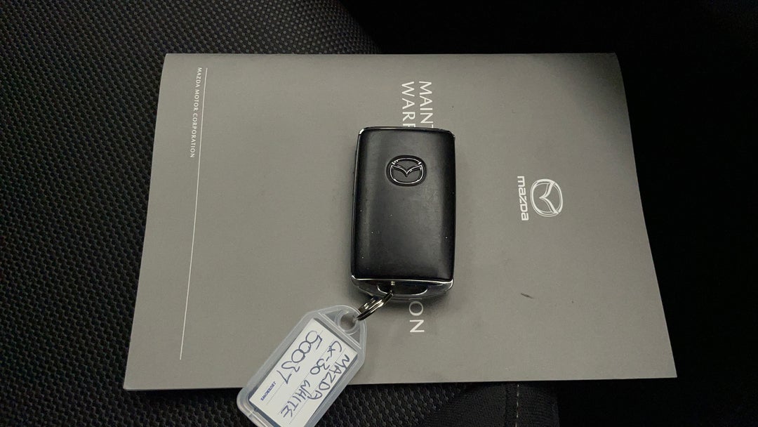 2024 Mazda CX-30 G20 Pure (FWD), Automatic, 39697 km, Key Close-up