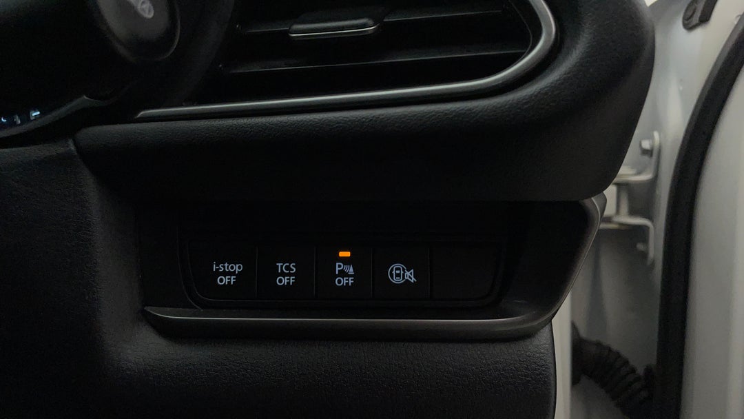 2024 Mazda CX-30 G20 Pure (FWD), Automatic, 39697 km, Utility Switches/Buttons