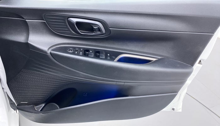 2020 Hyundai NEW I20 ASTA (O) 1.2 MT, Petrol, Manual, 9,689 km, Driver Side Door Panels Control