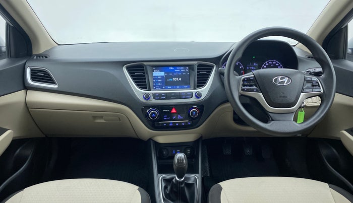 2017 Hyundai Verna 1.6 VTVT SX, Petrol, Manual, 32,015 km, Dashboard