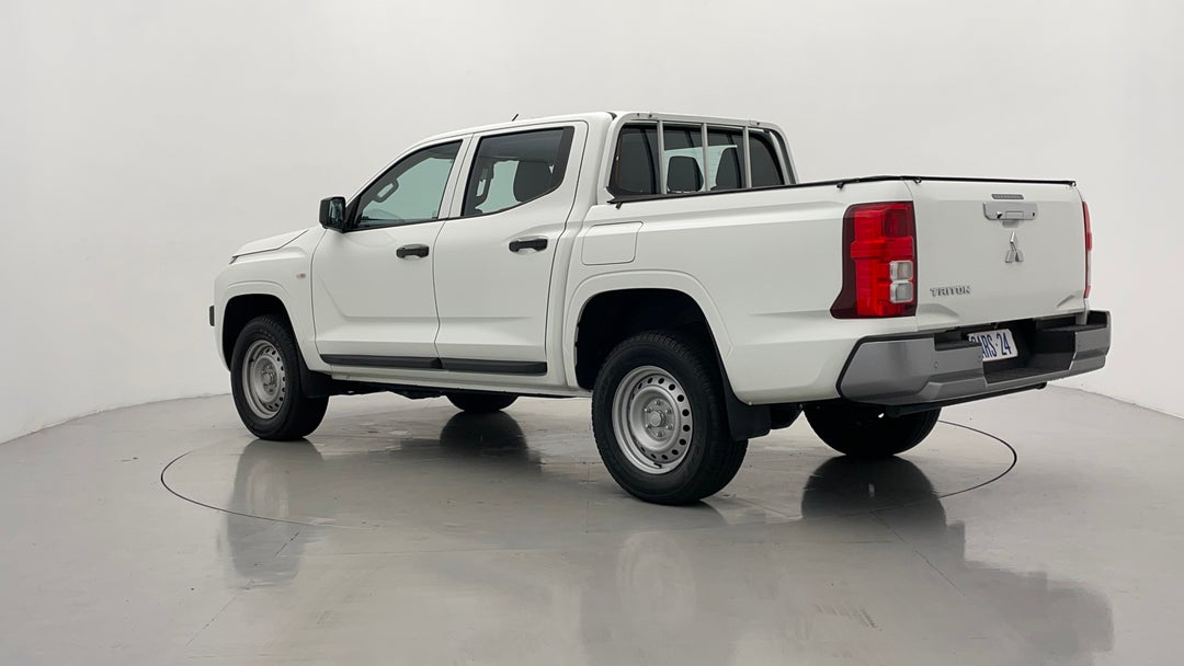 Left Back Diagonal (45- Degree) View