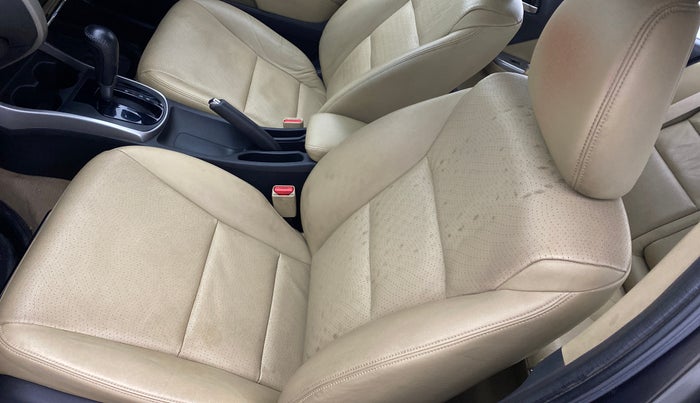 2016 Honda City VX CVT PETROL, Petrol, Automatic, 80,797 km, Front left seat (passenger seat) - Cover slightly stained
