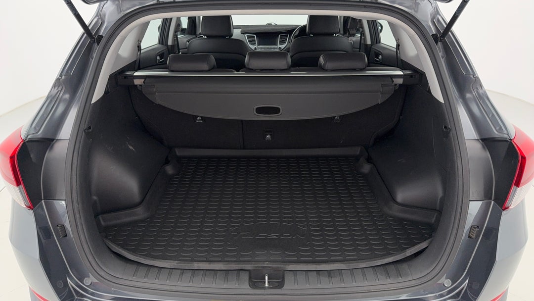 2017 Hyundai Tucson Active X (FWD), Automatic, 115203 km, Boot Inside View