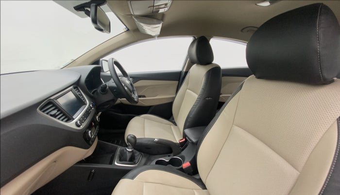 2019 Hyundai Verna 1.6 VTVT SX, Petrol, Manual, 14,283 km, Right Side Front Door Cabin