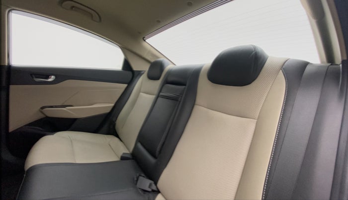 2019 Hyundai Verna 1.6 VTVT SX, Petrol, Manual, 14,283 km, Right Side Rear Door Cabin