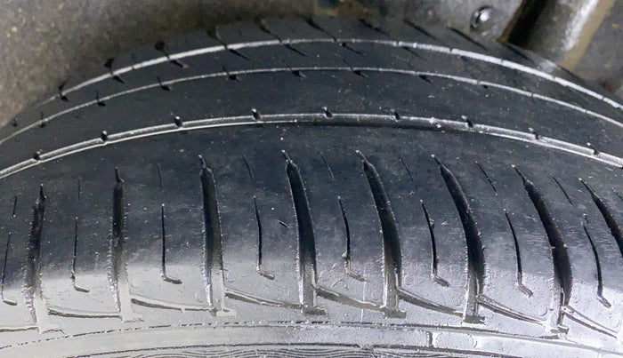 2018 Maruti Vitara Brezza VDI, Diesel, Manual, 67,536 km, Left Rear Tyre Tread