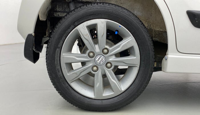 2015 Maruti Wagon R Stingray VXI, Petrol, Manual, 33,371 km, Right Rear Wheel