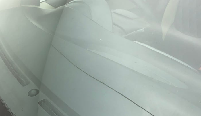2013 Hyundai i20 SPORTZ 1.2, Petrol, Manual, 73,557 km, Front windshield - Minor spot on windshield