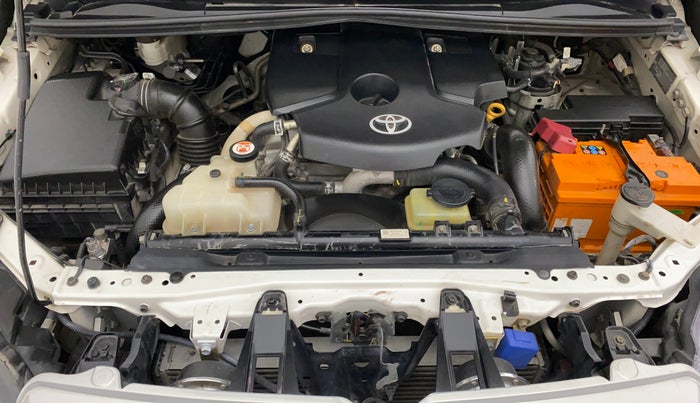 2017 Toyota Innova Crysta 2.8 GX AT 7 STR, Diesel, Automatic, 1,05,022 km, Engine Bonet View