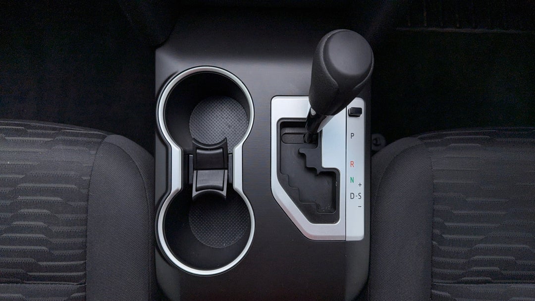 2016 Toyota Camry Altise, Automatic, 70245 km, Gear Lever 