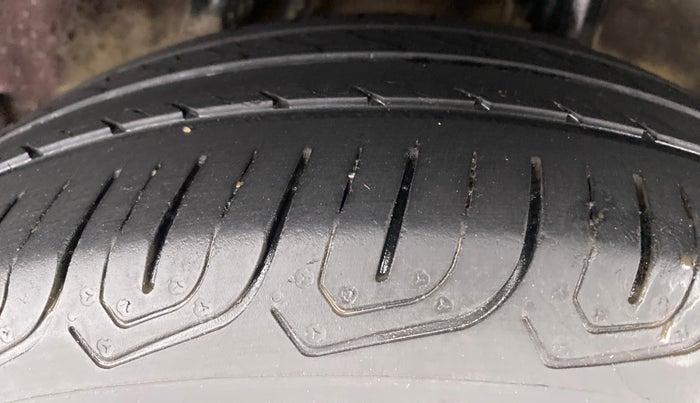 2016 Honda City V MT PETROL, Petrol, Manual, 48,108 km, Left Rear Tyre Tread