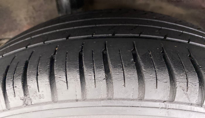 2016 Honda City V MT PETROL, Petrol, Manual, 48,108 km, Right Rear Tyre Tread