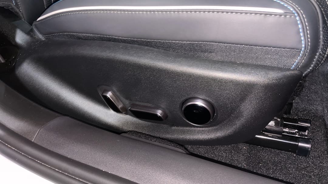 2025 Byd Seal Premium, Automatic, 2312 km, Drivers Side Adjustment Panel