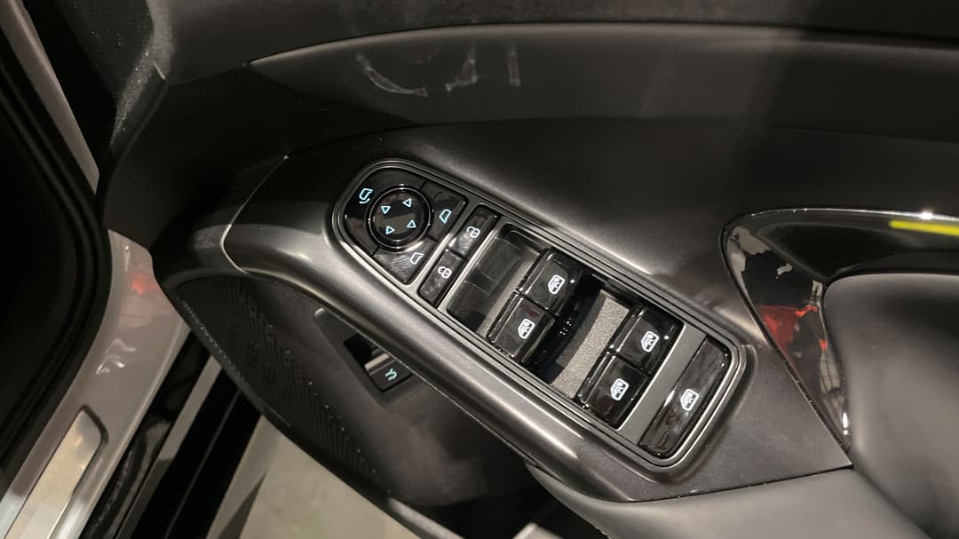 2025 Byd Seal Premium, Automatic, 2312 km, Drivers Side Door Panel Controls