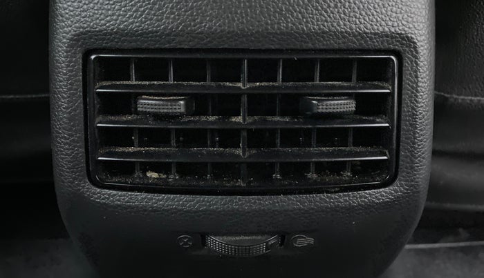 2017 Hyundai Elite i20 SPORTZ 1.2, Petrol, Manual, 61,555 km, Rear AC Vents