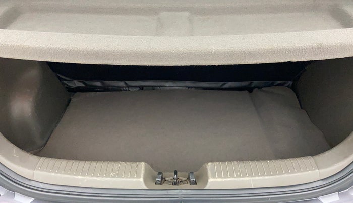 2011 Hyundai i10 SPORTZ 1.2 KAPPA2, Petrol, Manual, 53,655 km, Boot Inside View